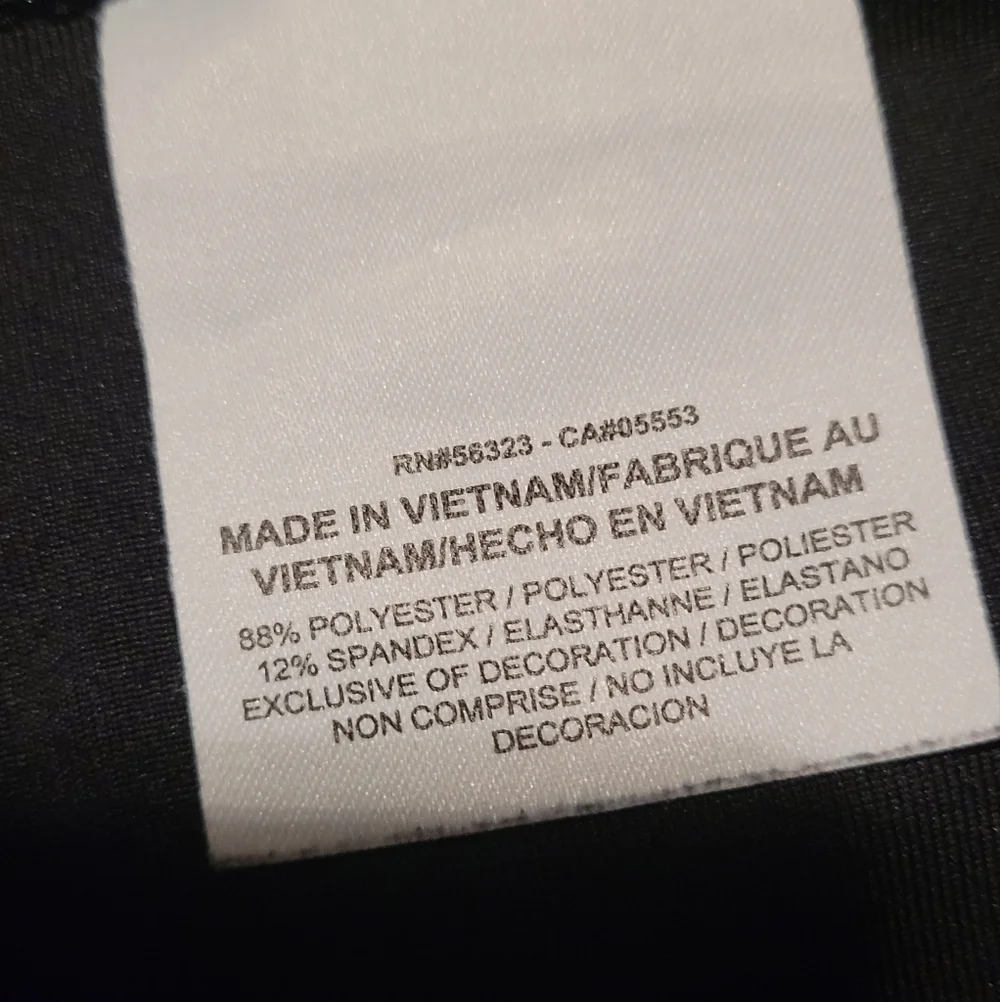 Nike Black Dri Fit Slimming Capri Athletic Yoga Pants Size Small Women